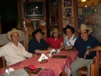 Los hombres del Line dance Club